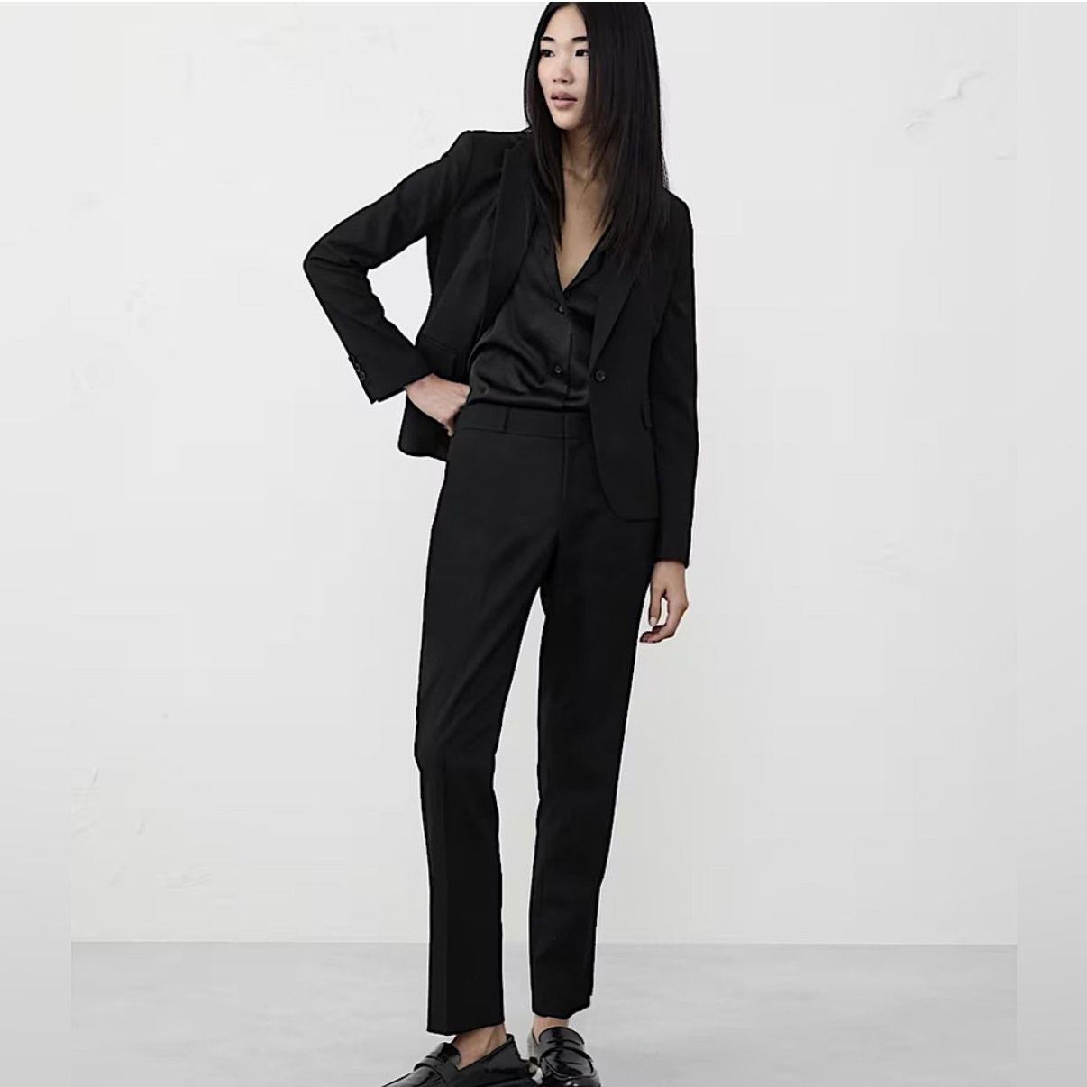 Brand New Banana Republic Black Ryan Wool Pants - Size 8L