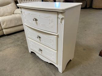 ASHLEY FURNITURE White French Provincial Inspired 3 Drawer Chest Dresser with Ornate Acrylic Pulls