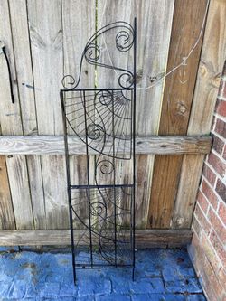 Plant Rack Collapsible 55” Height. Serious people only please 🙏🏻 retail over $90 before the Tex.