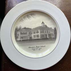  China Plate With Picture Of The Standish High School 