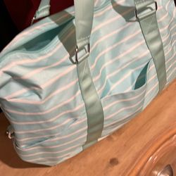 Bolsa Para Bebé O Maleta $30. OBO 