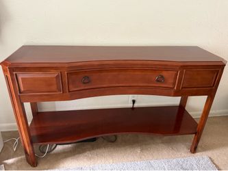 Thomasville Sofa /Entry Table