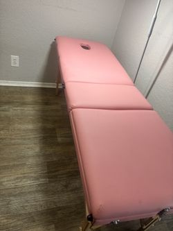 Lash Bed & Chair
