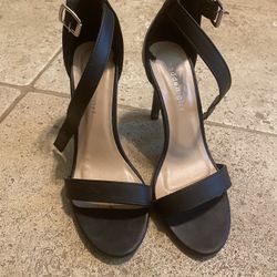 Black Madden Girl Heels: Size 7
