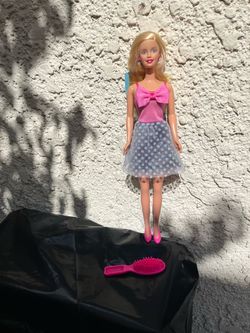 Vintage 2001 Barbie Doll With Hair Comb