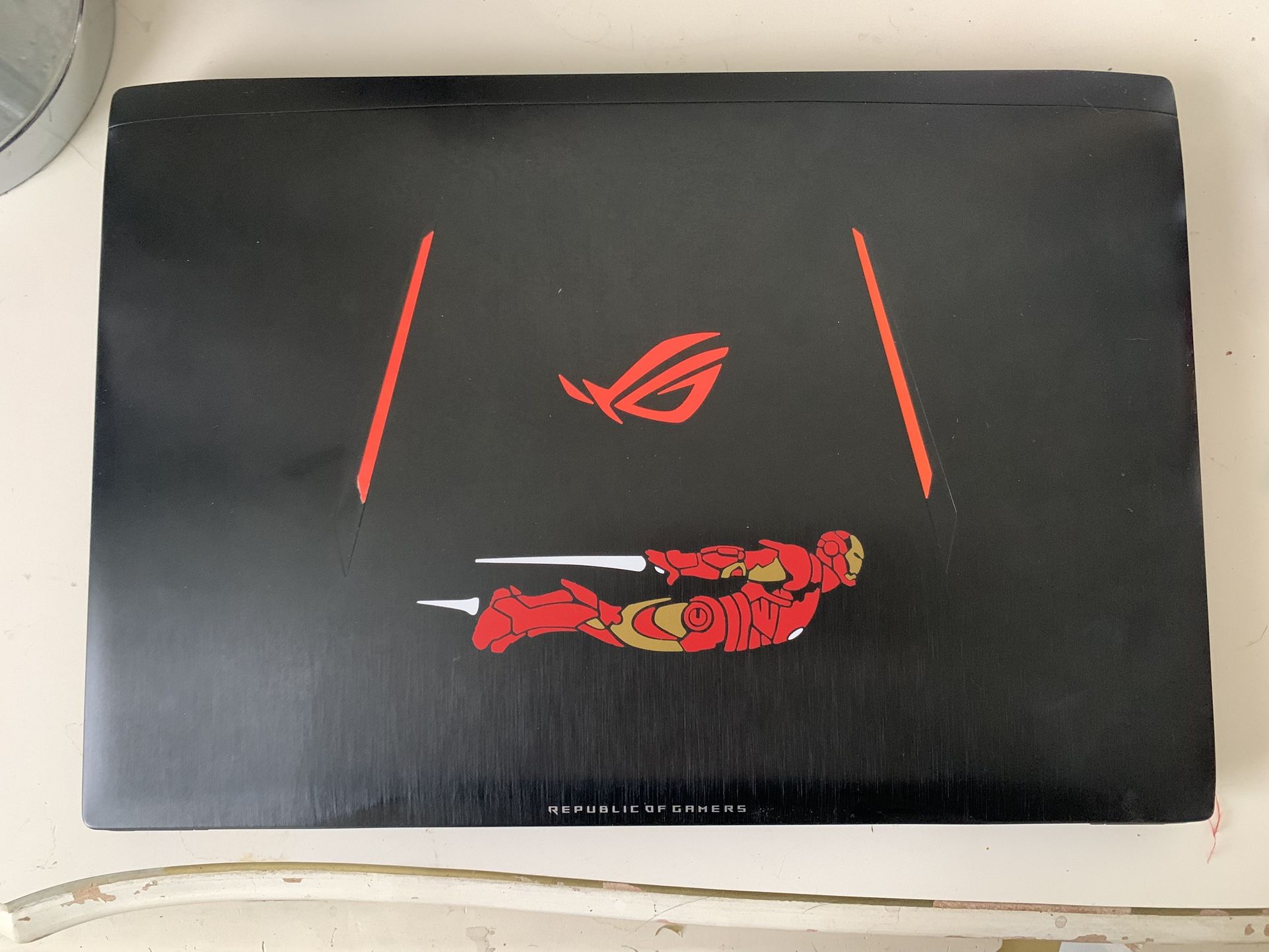 ASUS ROG STRIX AMD Gaming Laptop/ Black 17.3”