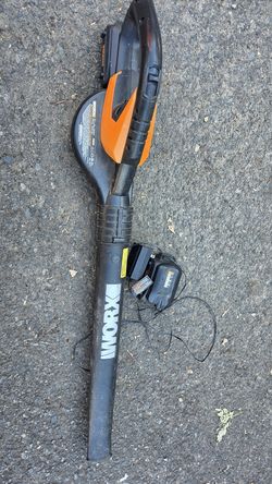 WORX 20V Cordless Trimmer/Edger & Leaf Blower + Battery & Charger