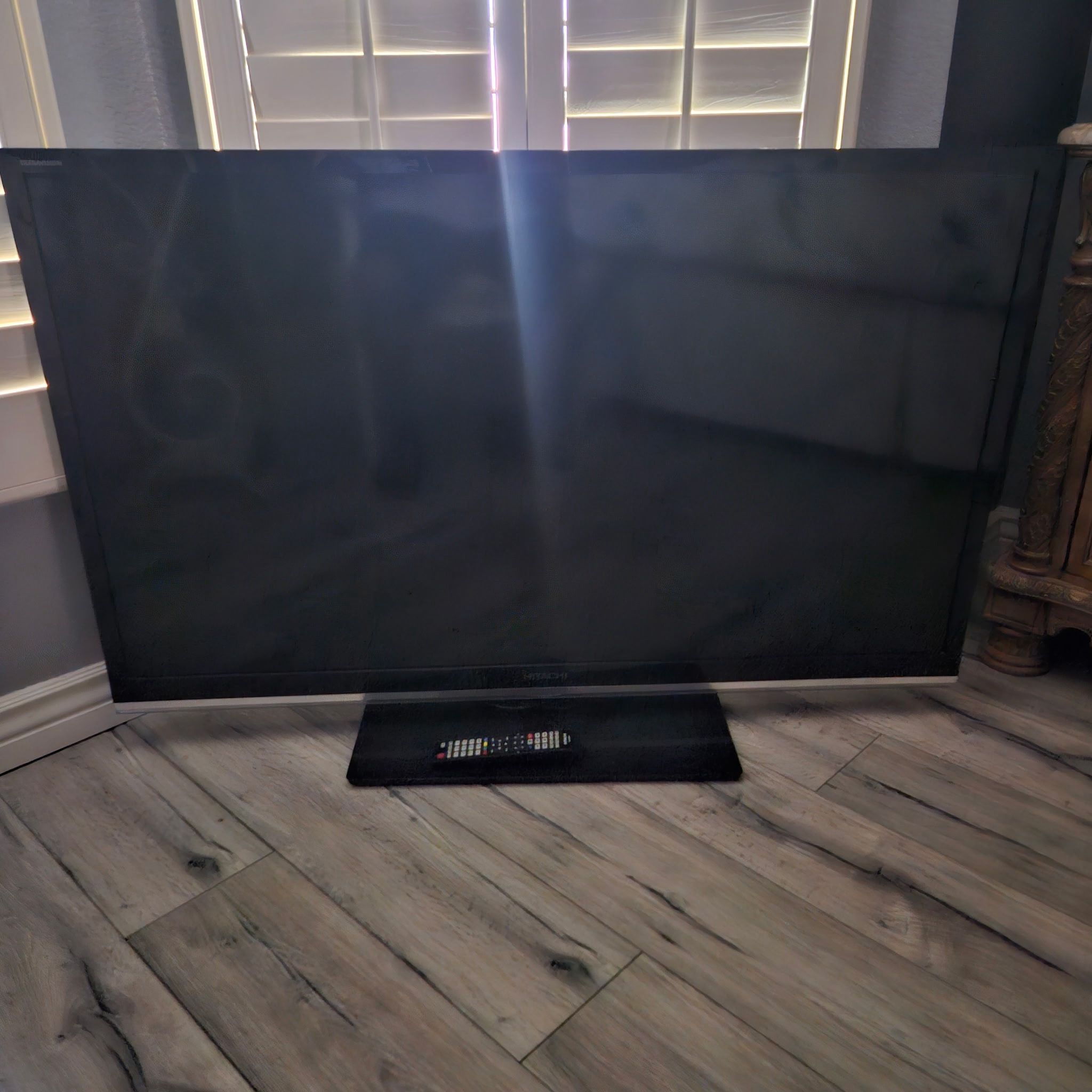 65in Hitachi Roku Flatscreen