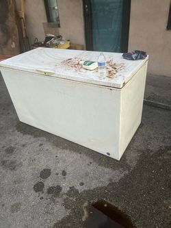 Deep freezer