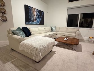 Cozy Comfortable Sectional Sofa
