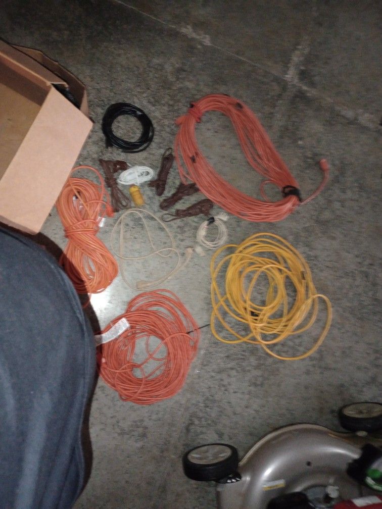 Extension Cords/ 2x 50ft, 1x 100ft, 1x 25ft +