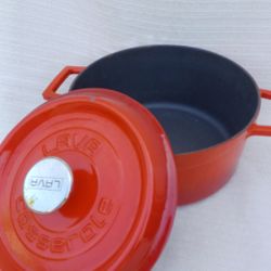 Lava Cast Iron Dutch Oven