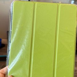 iPad 9.7 Case Green 