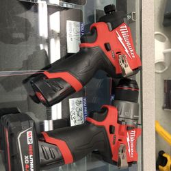 MILWAUKEE FUEL 12v DRILL SET 