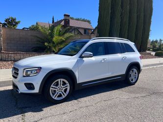 2023 Mercedes 250 GLB