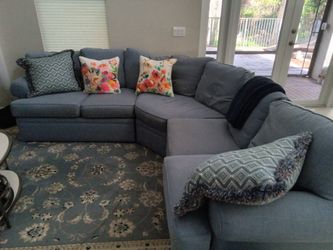 Drexle Heritage 3 Piece Sectional