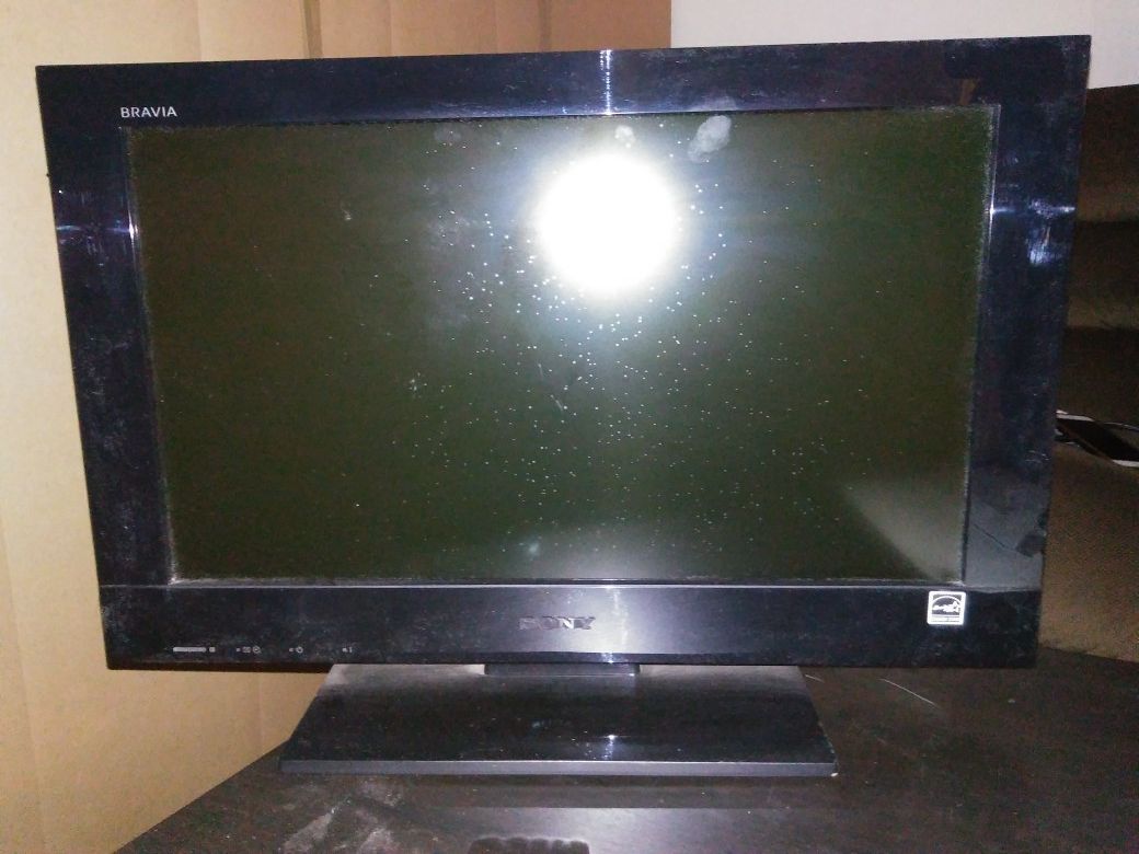 Sony BRAVIA BX 300 Series 22-Inch LCD TV, Black