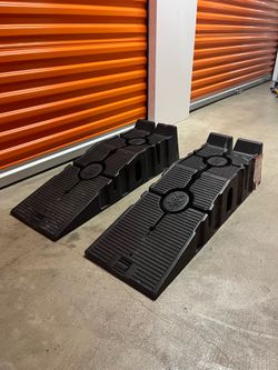 RhinoGear 11914MI RhinoRamps Vehicle Ramp