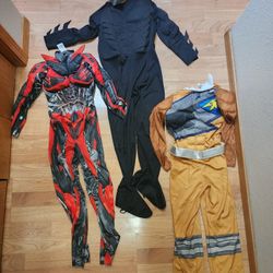 Costumes 