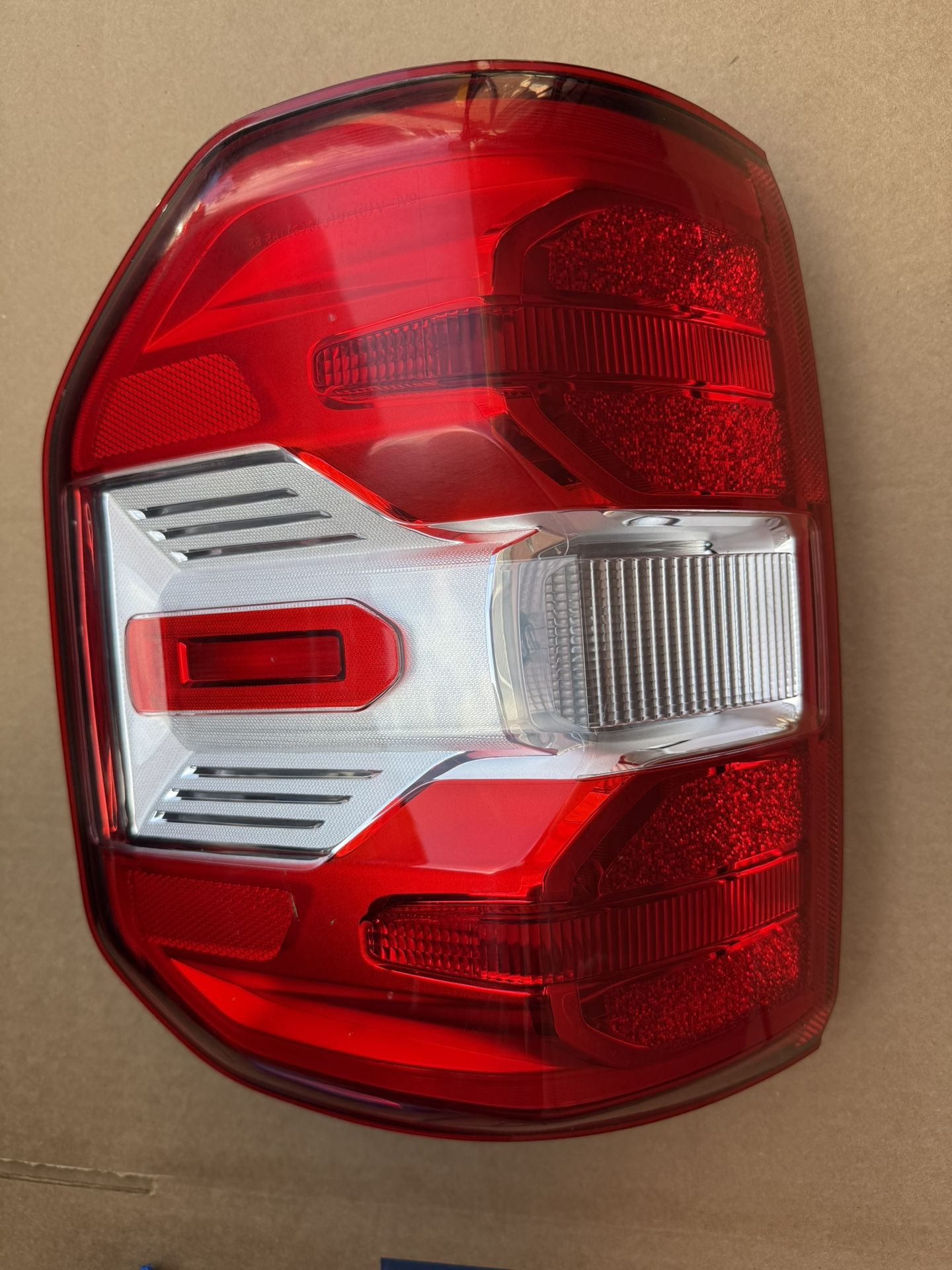 2022-2023-2024 Ford Maverick tail light RH