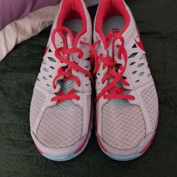 Nike Fitsole Size 10 40 Dollars 