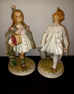 Italian Paír Of Ceramic Figurines, Stamp Mark 