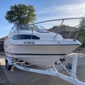 1995 Bayliner Cabin Boat 