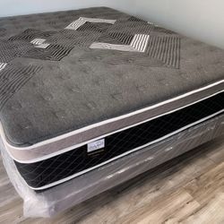 Ck Oasis Thermal Comfort Europillow Top 12inch Mattress!!