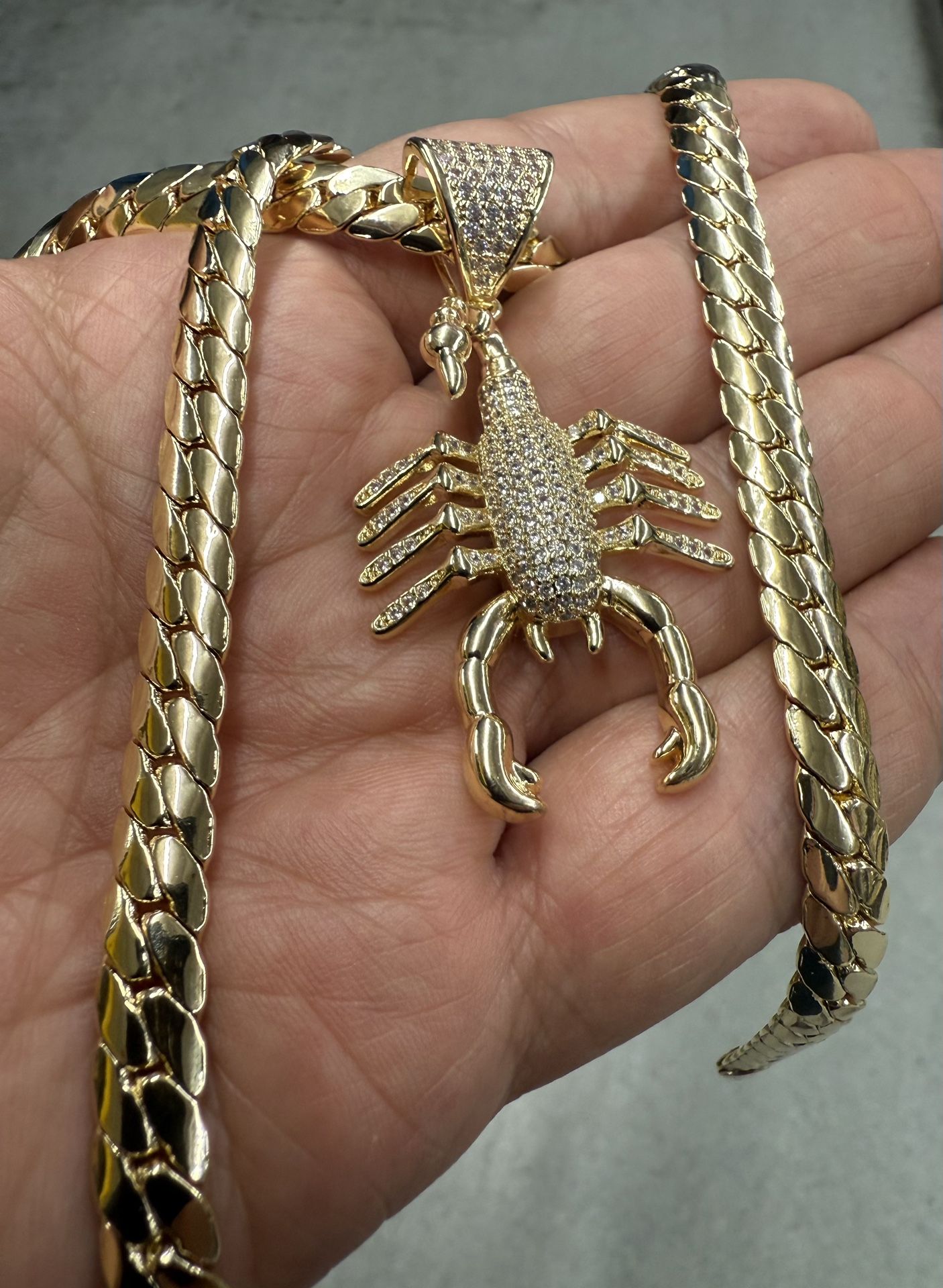 Micro-pave Settings simulated vvs diamonds stones scorpion pendant And Necklace β¨β¨β¨