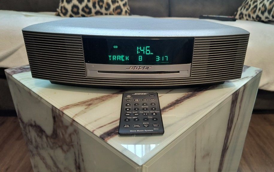 Bose Wave (AWRCC1) Portable CD AM/FM Radio Alarm Clock w/ Remote Control For Sale!!!
