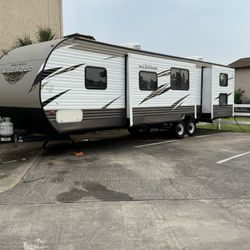 2018 Forrest River Wildwood RV Camper