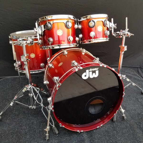 DW Collector's 4 Piece Lacquer Specialty Tangerine to Blood Red