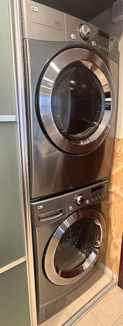 LG Stackable Washer/Dryer