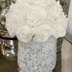 Crystal White Mercury Vase With Flowers 