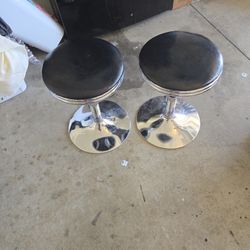 2 Low Stools
