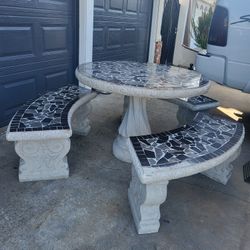 Mesa De Cemento Y Ceramica Nueva $395