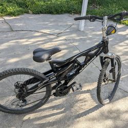 Dual Suspension Mountain Bike