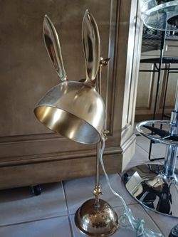 Bunny Ears Metal Lamp