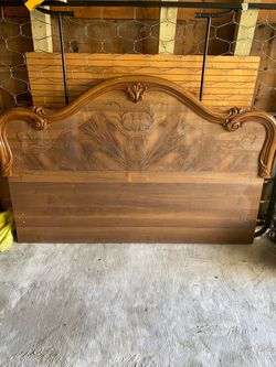 Queen size Italian lacquer bed