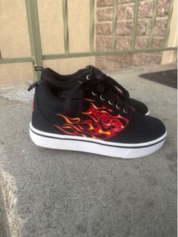 Heelys pro 20 black and red flames size youth 1