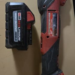 Milwaukee Multitool
