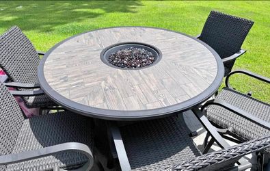 Outdoor patio dining set