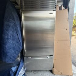 Sub-Zero 650/S3 Built-In Fridge