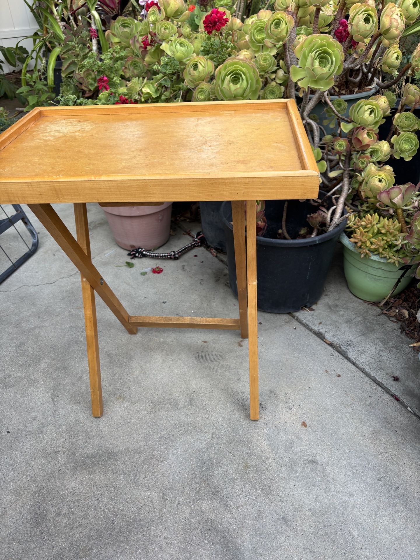 Foldable Table