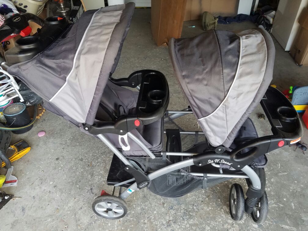 Baby Trend double stroller