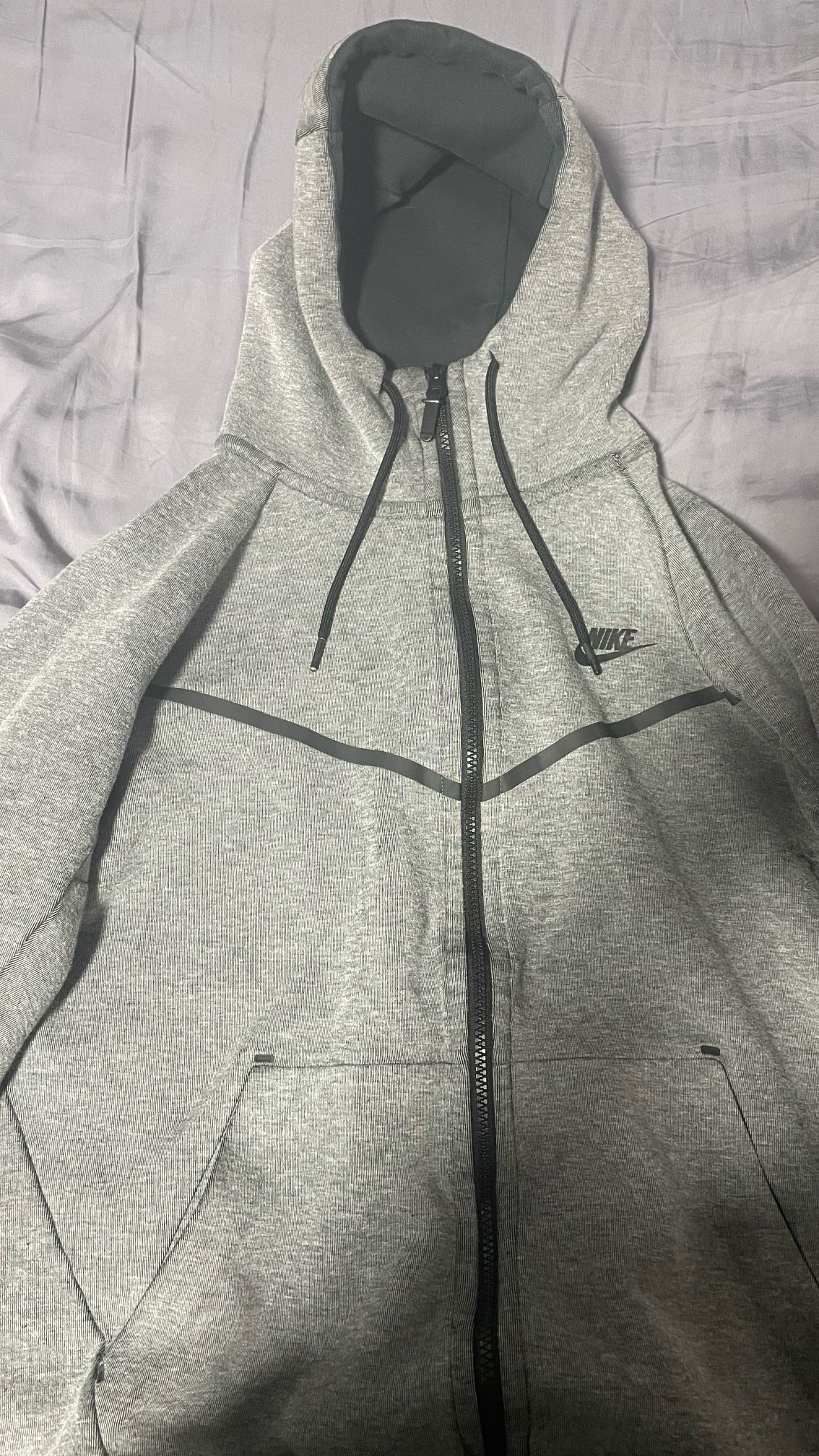 Nike Tech Fleece Windrunner Hoodie Old Season “Grey Heather”