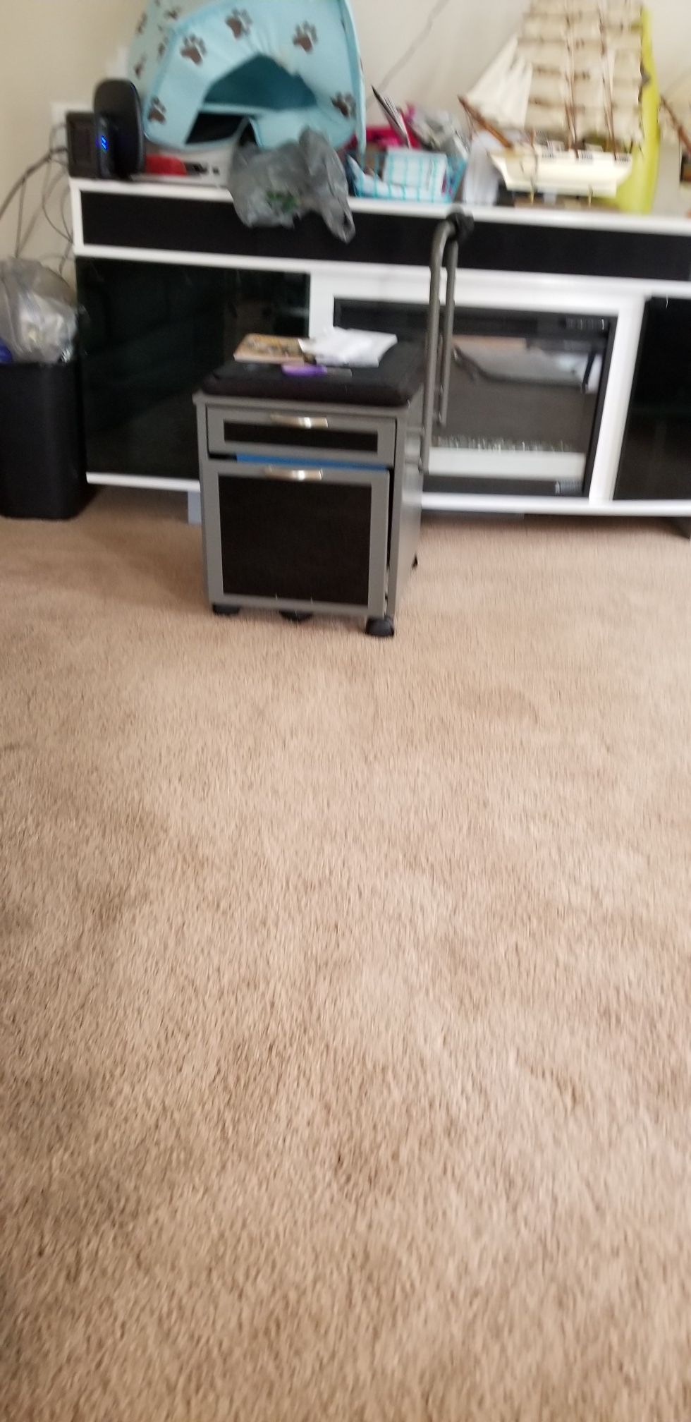 Like new filling cabinet only $25