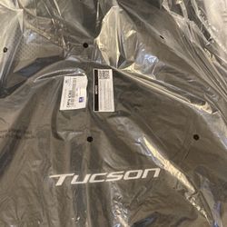 Hyundai Tucson Mats 2025! 300.00 OBO!