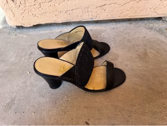 Vintage Salvatore Ferragamo Woven Raffia / Straw and Leather Block-Heel Mules 5.5