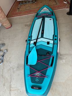 Inflatable paddle board + paddle